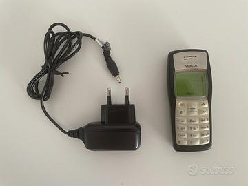 Nokia 1100 RH-18 Telefono Vintage