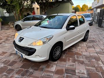 Peugeot 206 Plus 1.1 60CV 5p. benzina+GPL scade 20