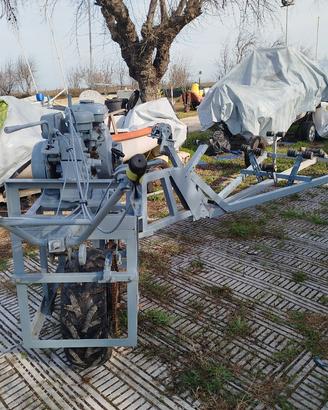 Carrello motorizzato alaggio barca