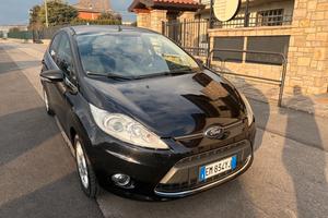 Ford Fiesta Ikon 1.4 TDCi 70CV 5 porte