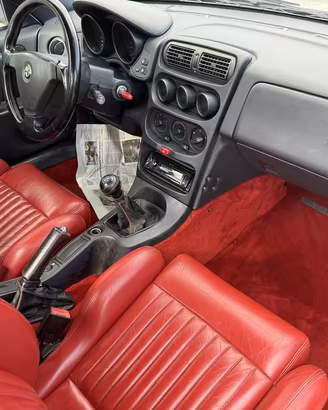 ALFAROMEO GTV SPIDER 2.0 INTERNI IN PELLE ROSSA