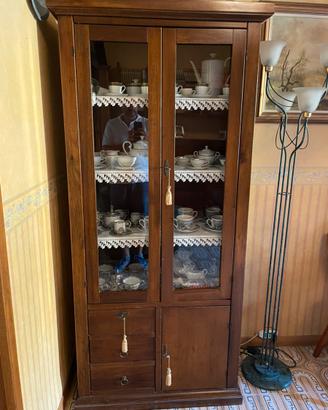 Vetrina in legno
