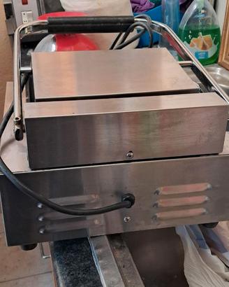 Bistecchiera elettrica professionale V 220