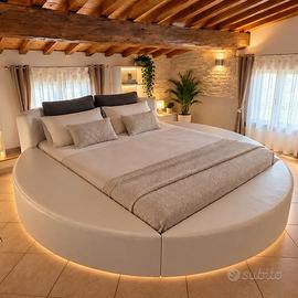 Letto matrimoniale rotondo artigianale vera pelle
