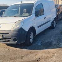 Kangoo maxi 2010 paraurti portiera