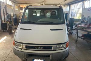 Iveco turbo Daily 35c11a con gru