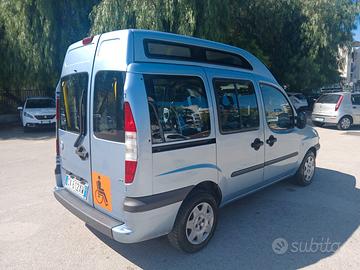 Fiat doblo per disabili pedana elettrica