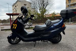 Yamaha Majesty 250, anno 1999, Buono stato