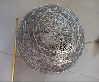 Lampadario sfera palla fili metallo