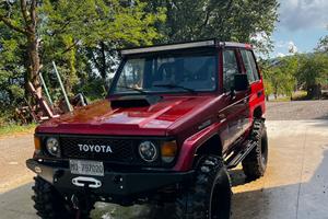 toyota land cruiser lj70