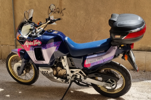 Africa Twin per intenditori seri non perdi tempo