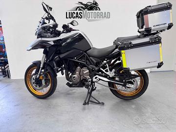 Qj Motor SRK 700 X