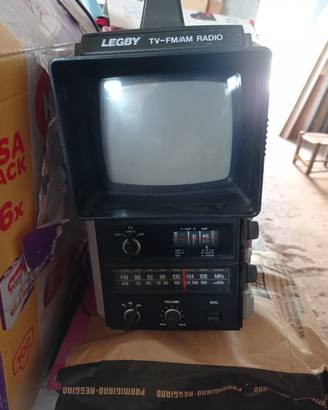 Televisore Radio vintage Harey tr 7200