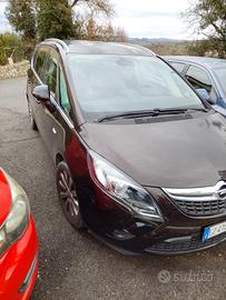 Opel Zafira tourer 1600