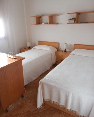 Letti, materassi reti, scrivania