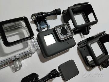 GoPro Hero 5 con accessori