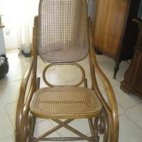 sedia a dondolo antica