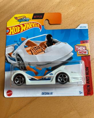 Hot Wheels Deora III - Then and Now