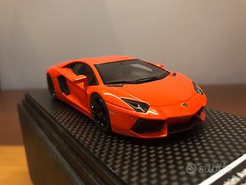 MODELLINO LAMBORGHINI AVENTADOR LP 700-4.