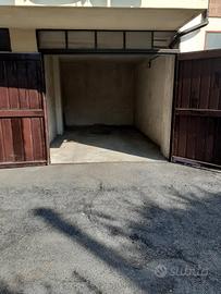 Privato affitta garage 15 mq 300 mt dalla questura