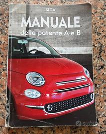 Manuale di scuola guida per patenti A e B