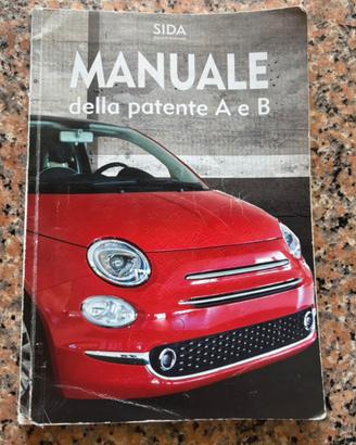 Manuale di scuola guida per patenti A e B