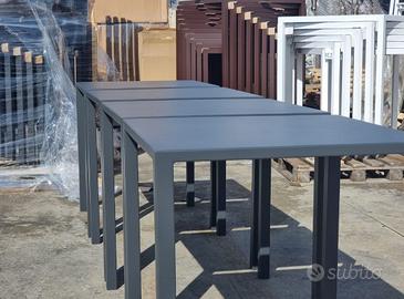 Tavolo ferro autolivellante esterno ristorante bar