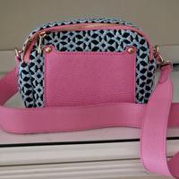 borsetta in tessuto e in ecopelle  con tracolla 