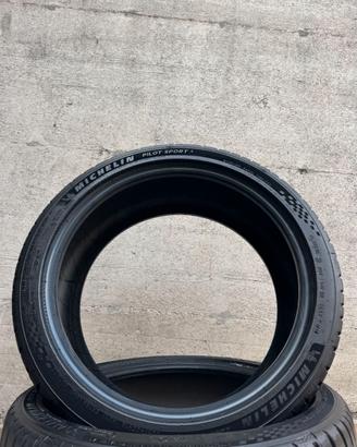 Michelin Pilot Sport 5 - 225/40 R18