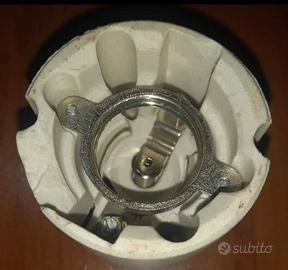 PORTALAMPADA BASE E27 IN CERAMICA / PORCELLANA