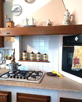 Villa di 210 m² con più di 5 locali e box auto a C