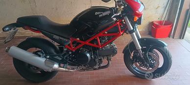 Ducati Monster 695