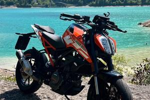 Duke 125