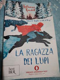La ragazza dei lupi di Katherine Rundall 