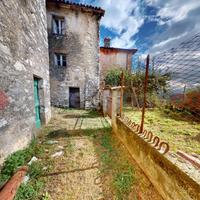 Casa Indipendente Borgo a Mozzano [UM84MGGVRG]