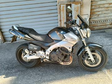 Suzuki GSR 600