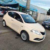 Lancia Ypsilon 1.2 69 CV 5 porte GPL Ecochic Plati