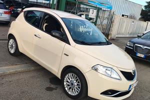Lancia Ypsilon 1.2 69 CV 5 porte GPL Ecochic Plati