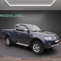 Mitsubishi L200 Club Cab L200 c.cab 2.5 di-d Inten