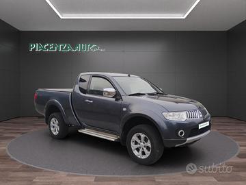Mitsubishi L200 Club Cab L200 c.cab 2.5 di-d Inten