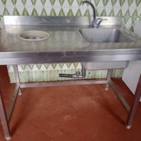 lavandino e altri pezzi Zanussi in acciaio