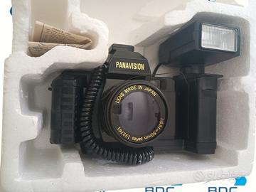 Macchina fotografica vintage Panavision a rullino