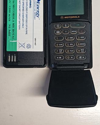 Motorola International 8700