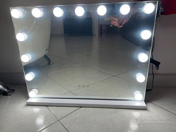 Specchio da trucco