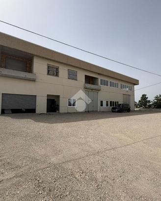 CAPANNONE A CESENATICO