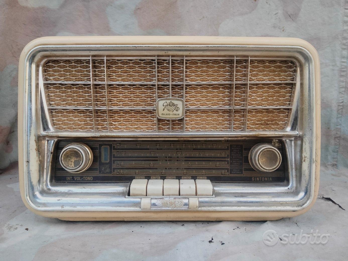 Livre 'Comment Restaurer Les Radios D'Époque Avec Des Outils Simples' - Par Hayes Thornton
