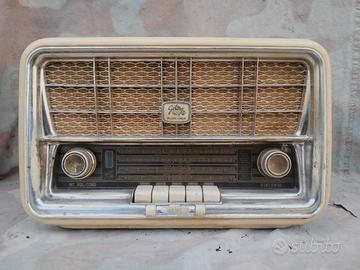 Radio d epoca a valvole Geloso bakelite anni 60