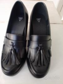 scarpe mocassino con tacco 