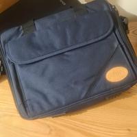  Borsa Porta PC tracolla e 3 comparti