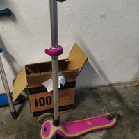 Monopattino a tre ruote